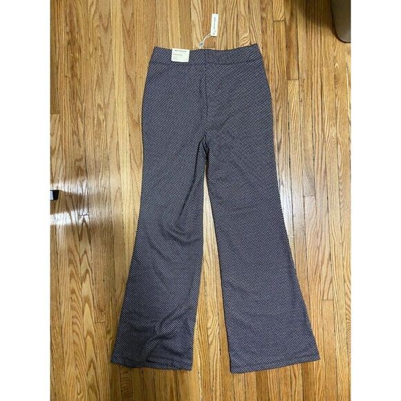 Max Studio Women's Bootcut Pants Mid Rise Full Length Color Size S - Picture 2 of 11